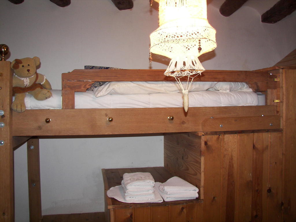 Antigua Casa Catones Hotel Huesca Luaran gambar