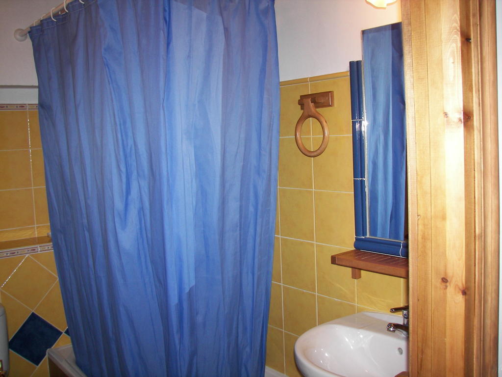 Antigua Casa Catones Hotel Huesca Bilik gambar